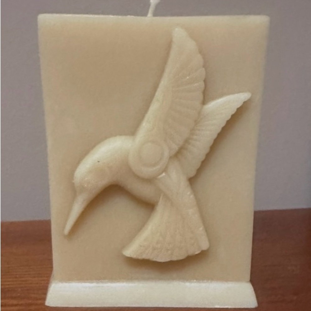 Cream Hummingbird Beeswax Candle